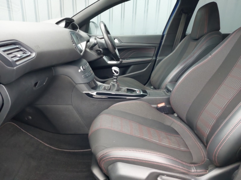 Used Peugeot 308 2018 for sale - 76614041: Photo 5