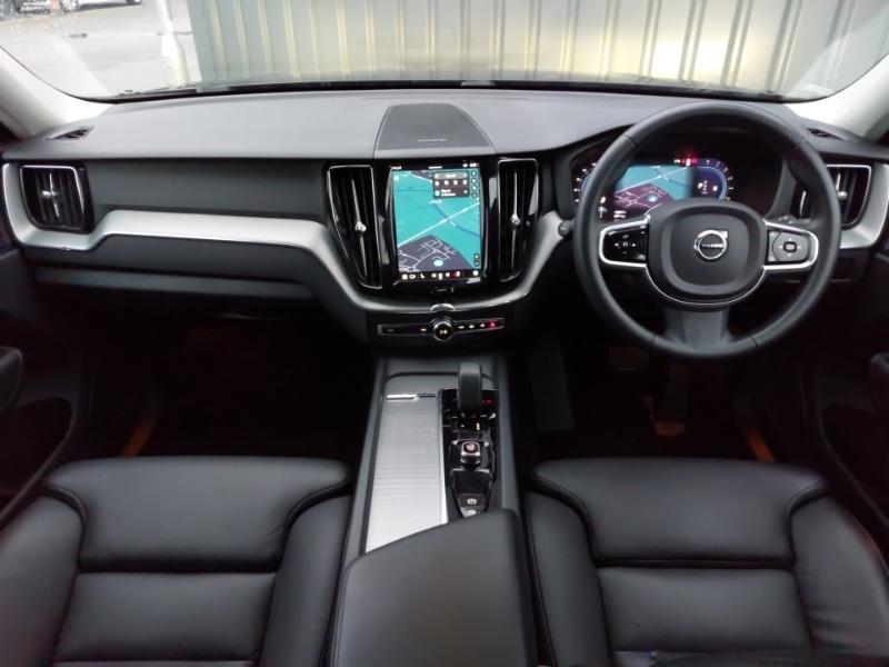 Used Volvo XC60 2023 for sale - 77325295: Photo 2