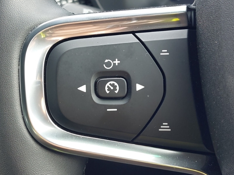 Used Volvo XC40 2025 for sale - 76465119: Photo 13