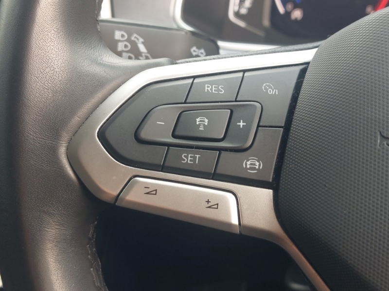 Used Volkswagen T-Roc 2023 for sale - 77969301: Photo 12