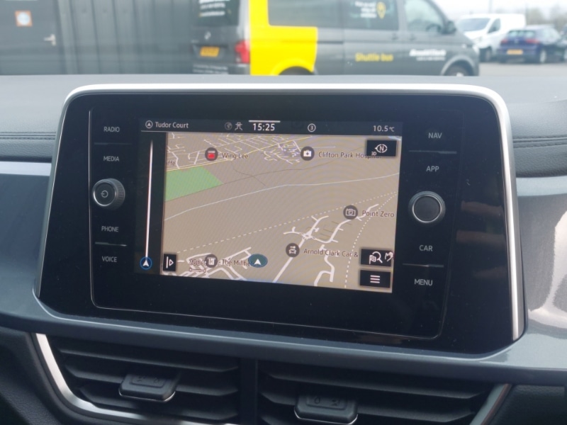 Used Volkswagen T-Roc 2023 for sale - 77969301: Photo 15