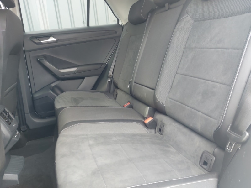 Used Volkswagen T-Roc 2023 for sale - 77969301: Photo 6