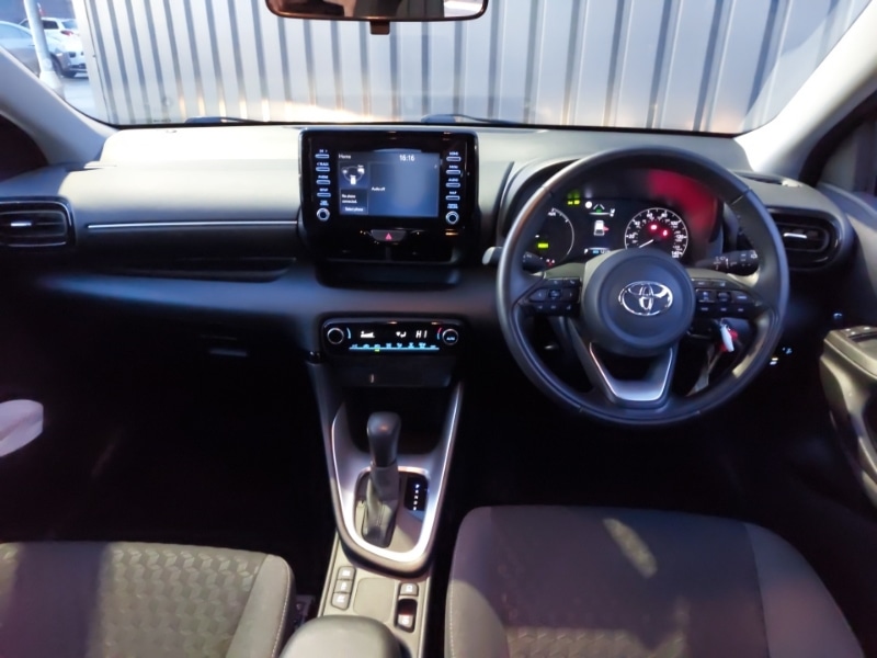 Used Toyota Yaris 2022 for sale - 77130072: Photo 2