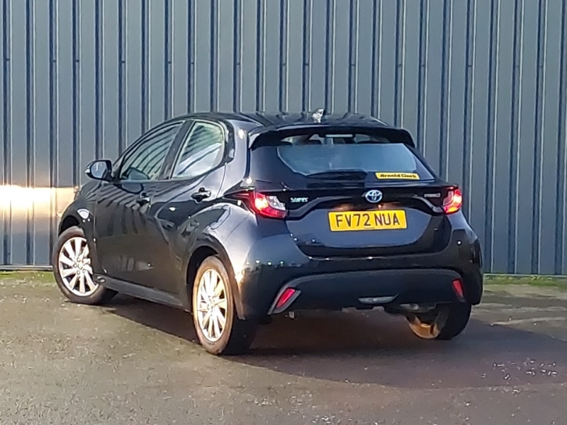 Used Toyota Yaris 2022 for sale - 77130072: Photo 3