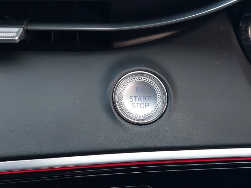 Used Genesis GV70 2023 for sale - 77933081: Photo 15