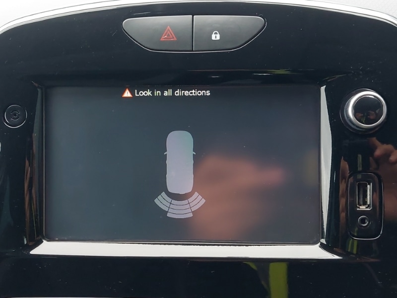 Used Renault Clio 2018 for sale - 76543844: Photo 11