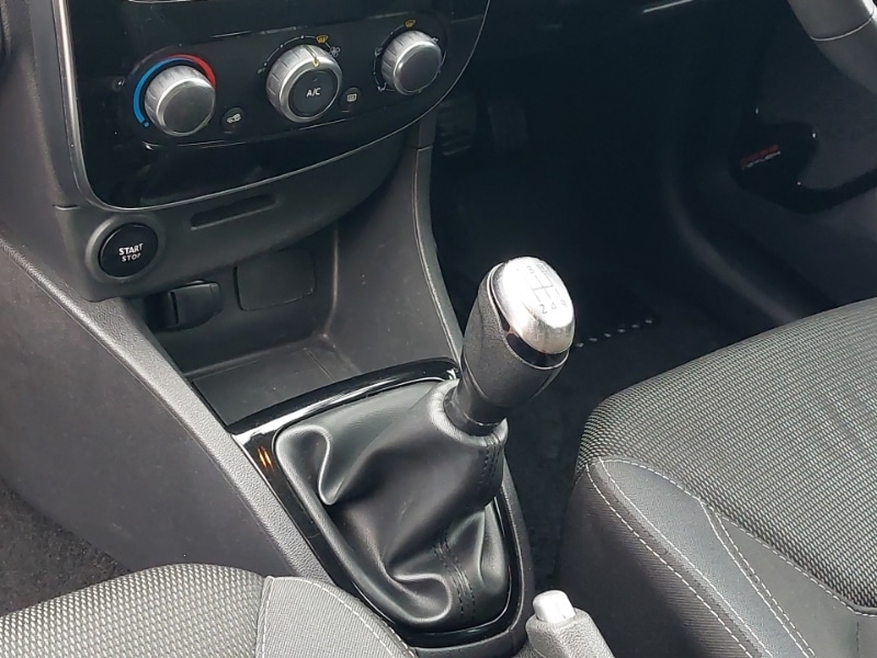 Used Renault Clio 2018 for sale - 76543844: Photo 19