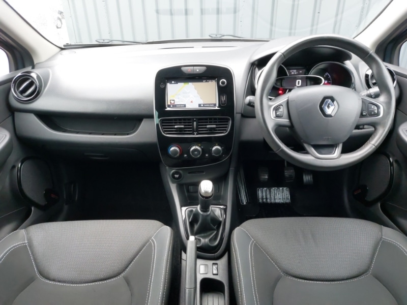 Used Renault Clio 2018 for sale - 76543844: Photo 2