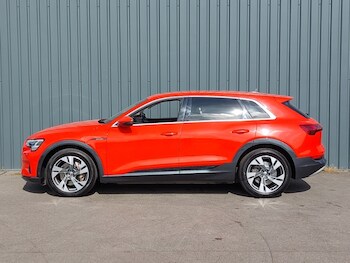 Used Audi e-tron 2019 for sale - 78442074: Photo