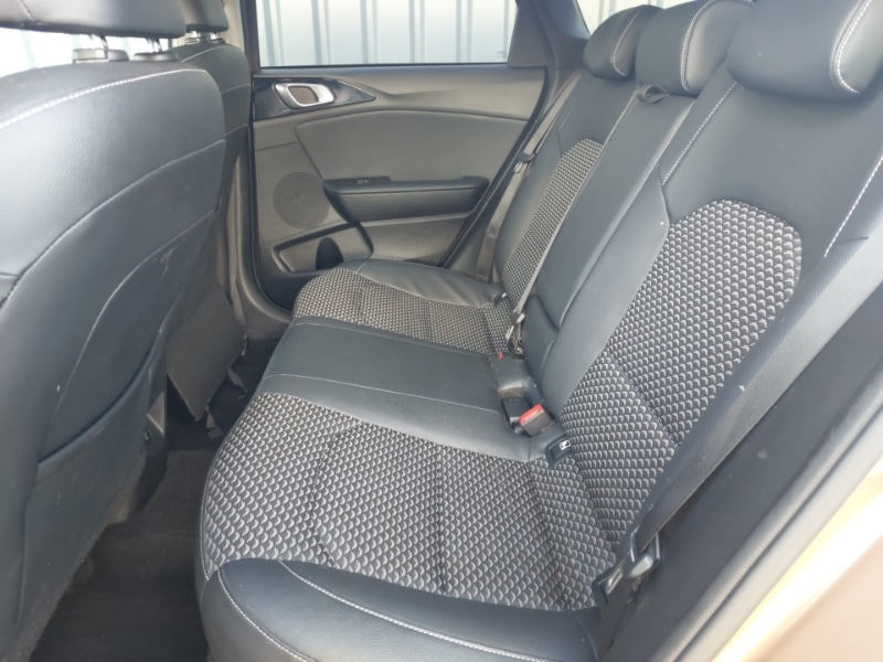 Used Kia Ceed 2023 for sale - 76244296: Photo 6