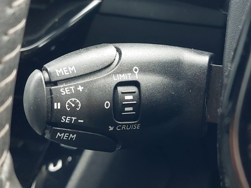 Used Peugeot 2008 2023 for sale - 76427454: Photo 13