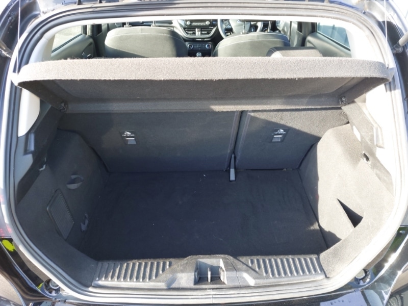 Used Ford Fiesta 2018 for sale - 76708017: Photo 8