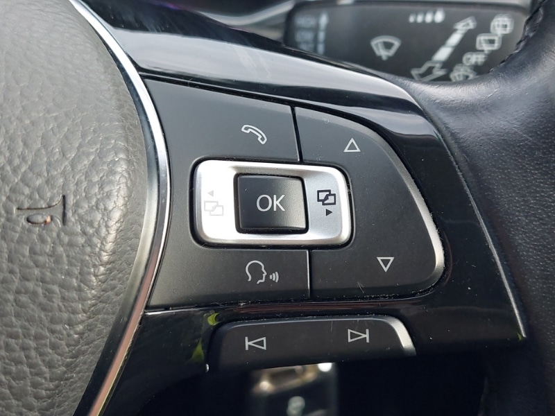 Used Volkswagen T-Roc 2018 for sale - 76408133: Photo 14