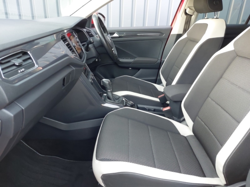 Used Volkswagen T-Roc 2018 for sale - 76408133: Photo 5