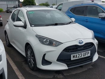 Used Toyota Yaris 2023 for sale - 78928451: Photo