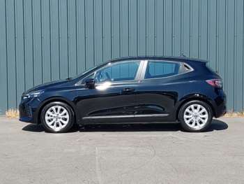 Used Renault Clio 2024 for sale - 74705929: Photo