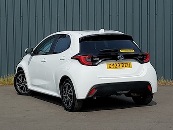 Used Toyota Yaris 2023 for sale - 75395015: Photo