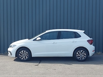 Used Volkswagen Polo 2024 for sale - 78656528: Photo