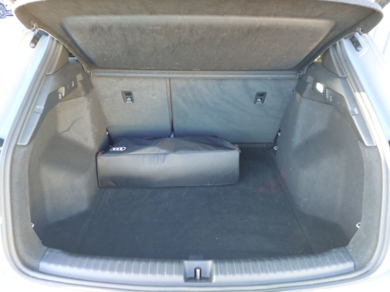 Used Audi Q4 e-tron 2023 for sale - 77086725: Photo 8