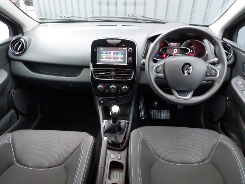 Used Renault Clio 2018 for sale - 77761190: Photo 2
