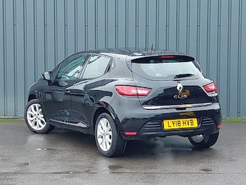 Used Renault Clio 2018 for sale - 77761190: Photo