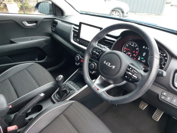 Used Kia Stonic 2022 for sale - 76238352: Photo 12