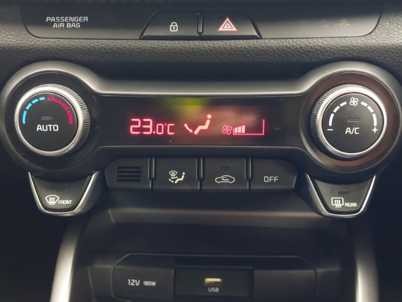 Used Kia Stonic 2022 for sale - 76238352: Photo 15