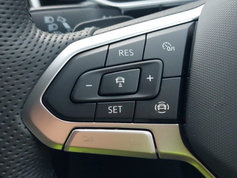 Used Volkswagen T-Roc 2025 for sale - 77115199: Photo 13