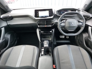 Used Peugeot 2008 2022 for sale - 77580527: Photo