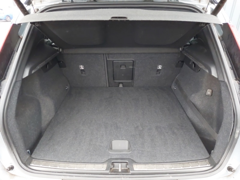 Used Volvo XC40 2020 for sale - 77252295: Photo 8