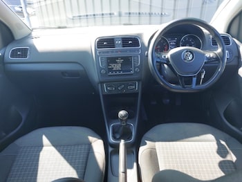 Used Volkswagen Polo 2017 for sale - 79332732: Photo