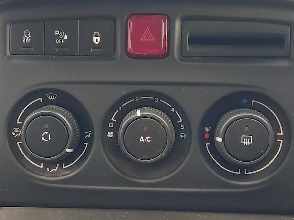Used Citroen C3 Picasso 2016 for sale - 76348399: Photo 15
