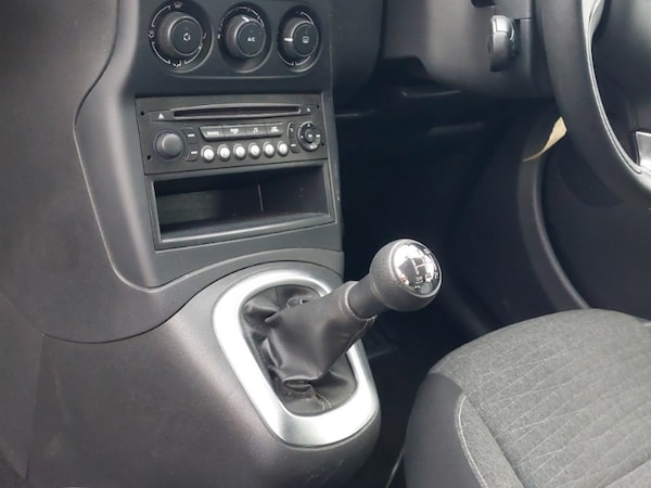 Used Citroen C3 Picasso 2016 for sale - 76348399: Photo 19