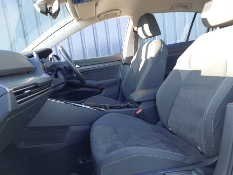 Used Volkswagen Golf 2024 for sale - 76951938: Photo 5