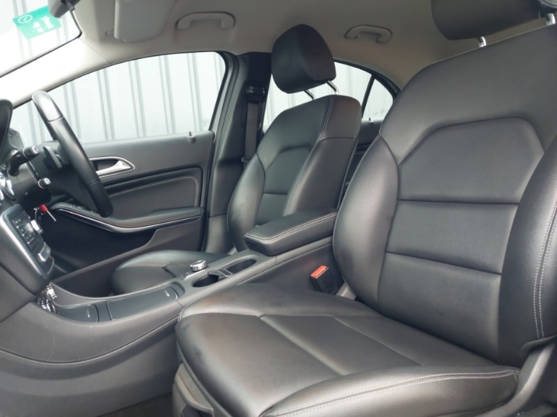 Used Mercedes-Benz A-Class 2017 for sale - 77623834: Photo 5