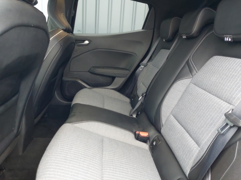 Used Renault Clio 2022 for sale - 76602425: Photo 6