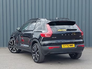 Used Volvo XC40 2025 for sale - 79642132: Photo