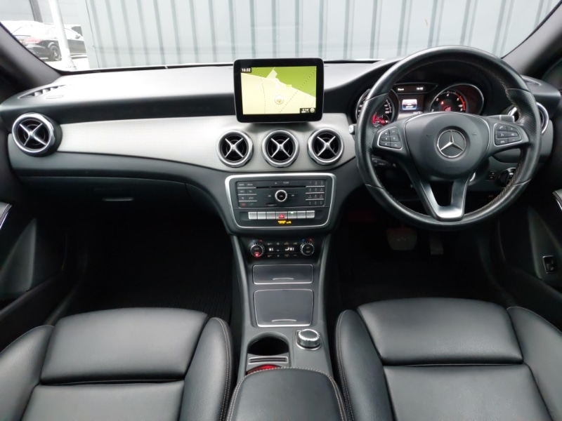 Used Mercedes-Benz GLA 2018 for sale - 77682584: Photo 2