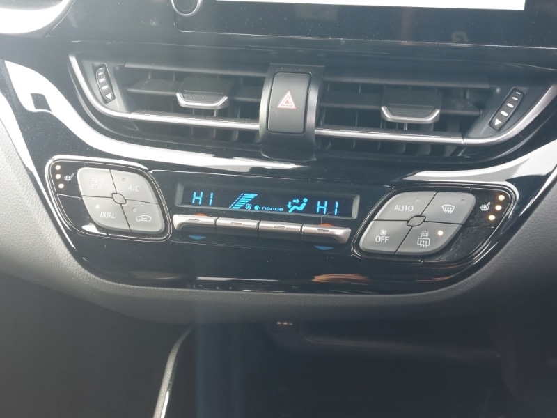 Used Toyota C-HR 2023 for sale - 77596519: Photo 11