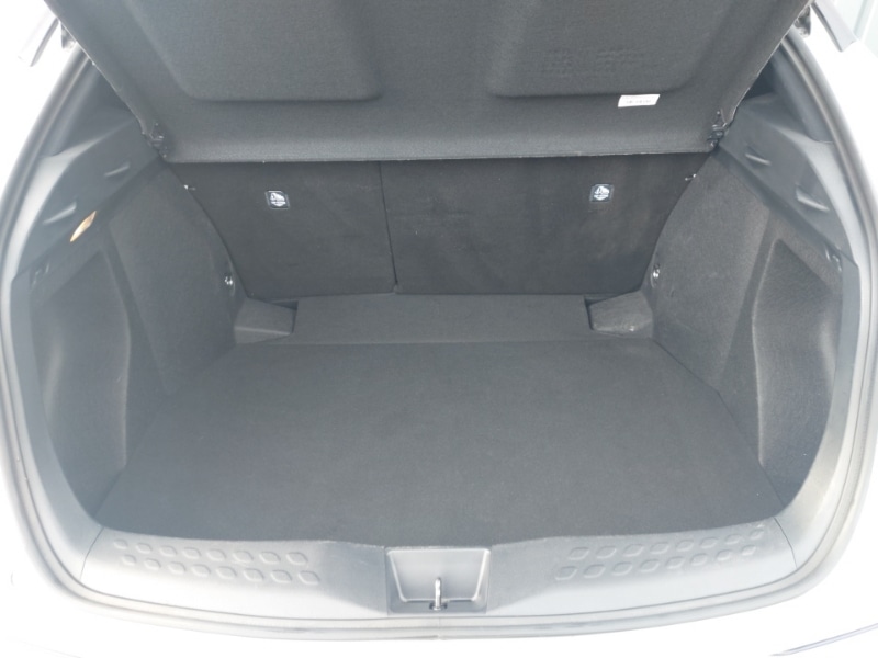 Used Toyota C-HR 2023 for sale - 77596519: Photo 8