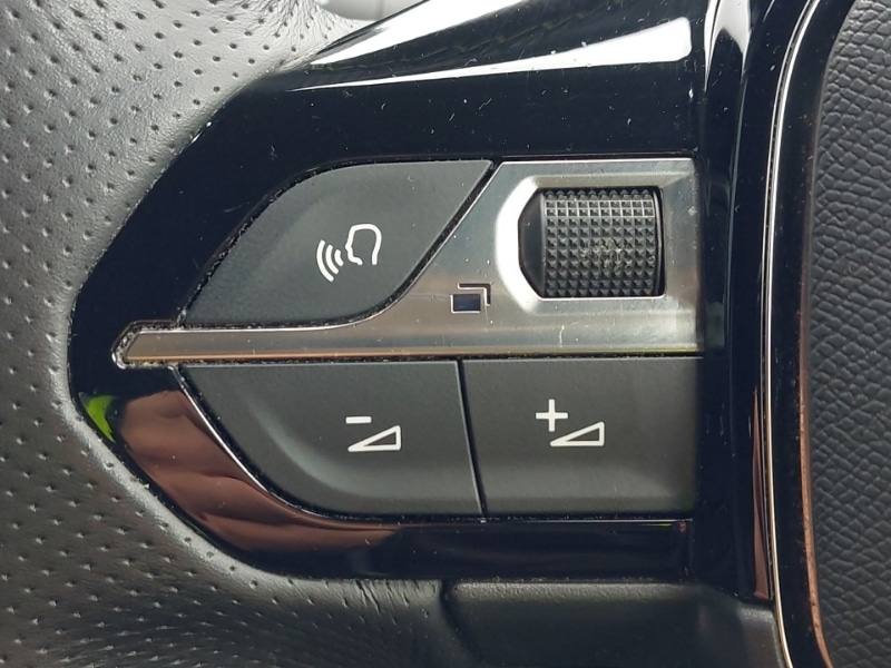 Used Peugeot 2008 2023 for sale - 77992718: Photo 13