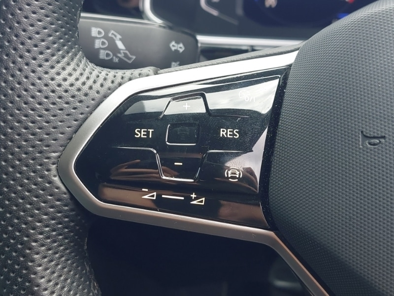 Used Volkswagen T-Roc 2022 for sale - 76537158: Photo 12