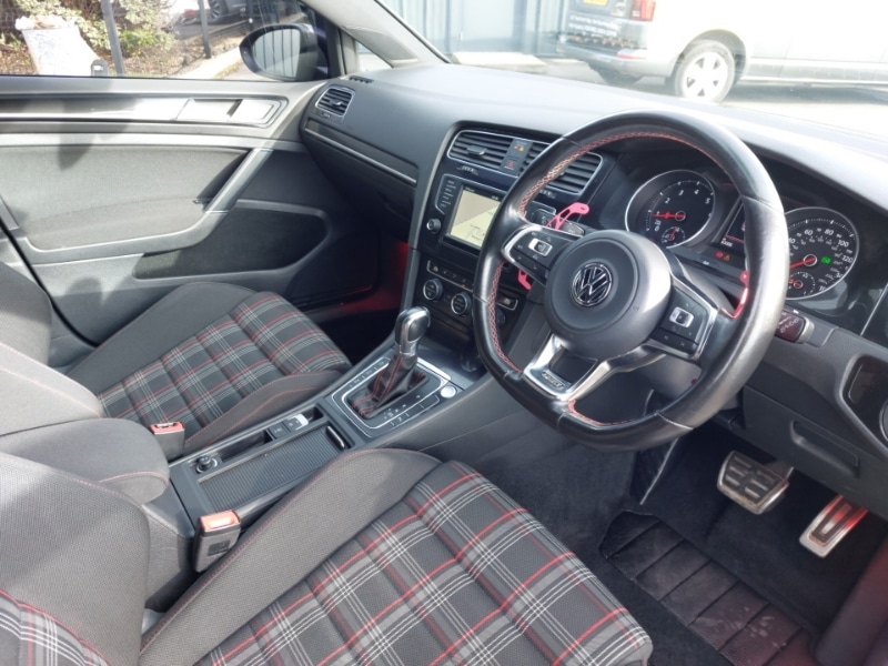 Used Volkswagen Golf 2017 for sale - 76614033: Photo 12