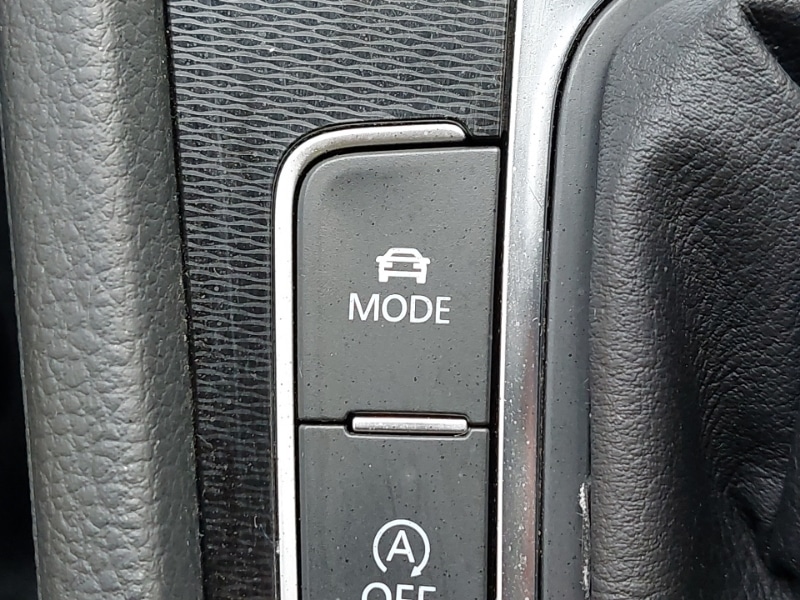 Used Volkswagen Golf 2017 for sale - 76614033: Photo 15