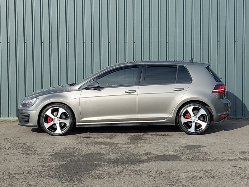 Used Volkswagen Golf 2017 for sale - 76614033: Photo 4