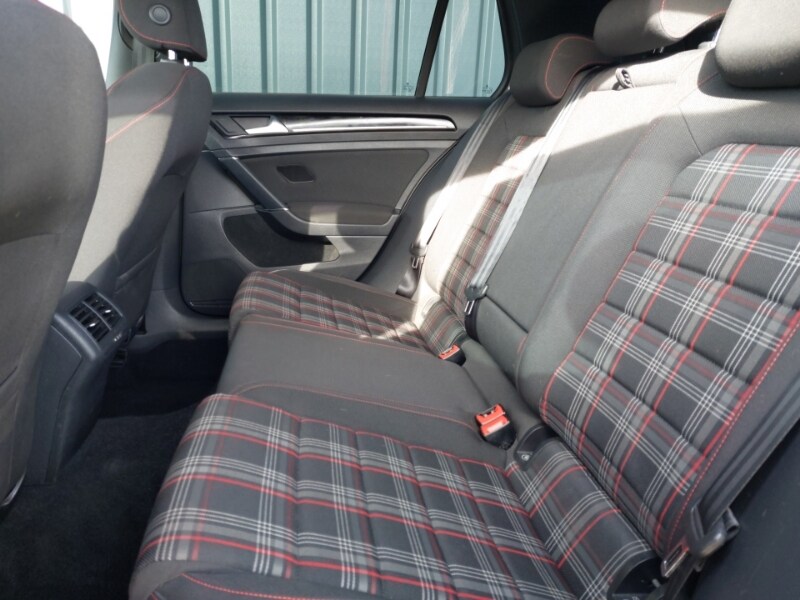 Used Volkswagen Golf 2017 for sale - 76614033: Photo 6