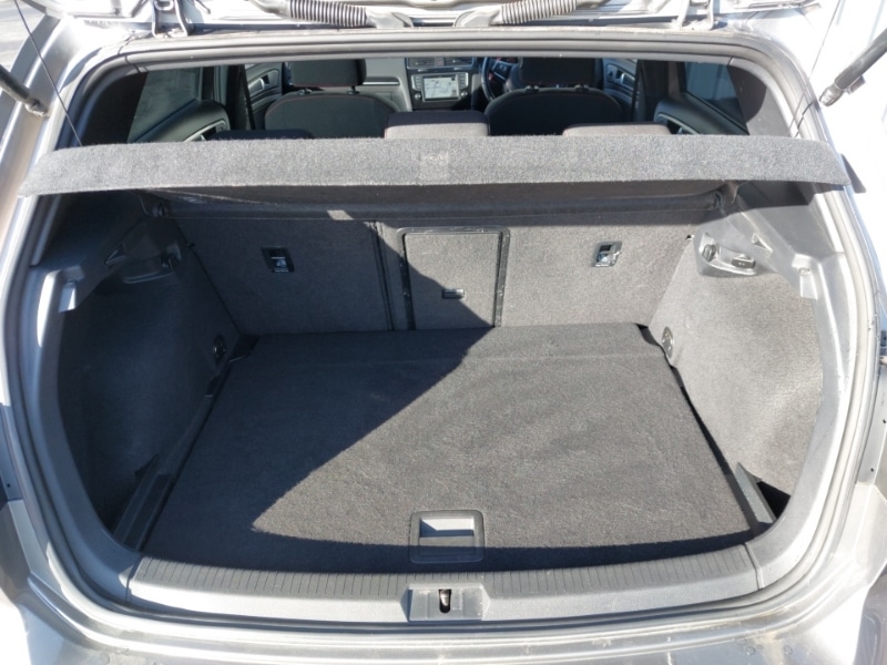 Used Volkswagen Golf 2017 for sale - 76614033: Photo 8