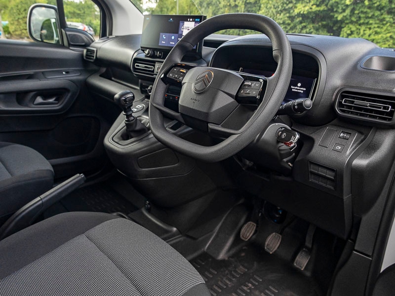 Used Citroen Berlingo 2024 for sale - 76397398: Photo 12