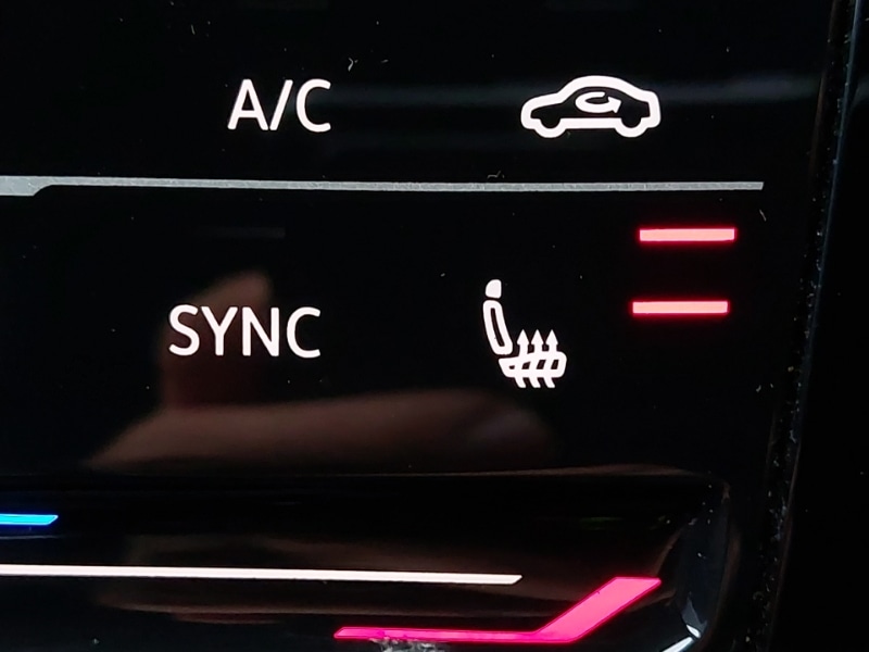 Used Volkswagen T-Cross 2024 for sale - 77669747: Photo 16