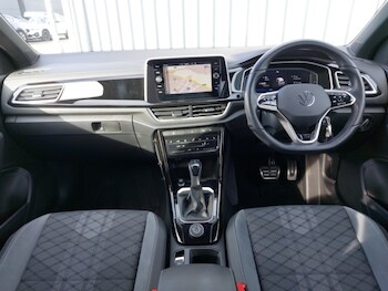 Used Volkswagen T-Roc 2023 for sale - 78547104: Photo